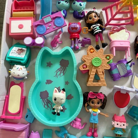 Gabby’s Dollhouse figures, furniture and accessories - Picture 6 of 9